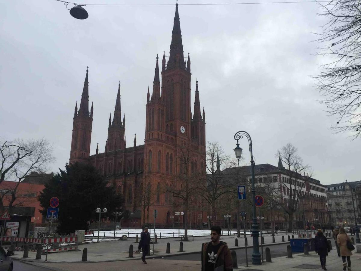 Perfectly Downtown / Mitten Im Geschehen Wiesbaden Buitenkant foto